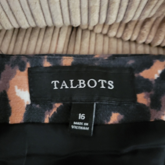 TALBOTS Animal Print LINED Skirt - Picture 2 of 6